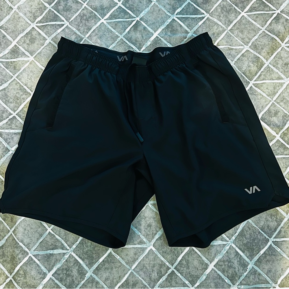 RVCA Men's Black Shorts Medium